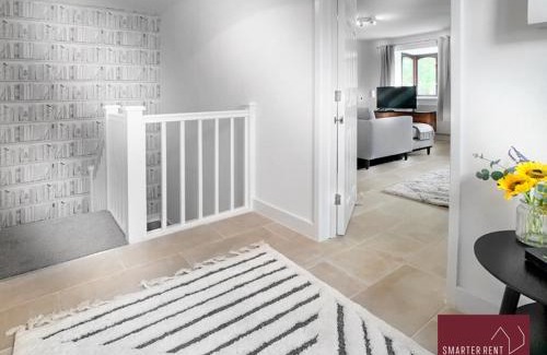 London Colney Apartment | Hitchin - St Anne's - 2 bed coach house & Parking