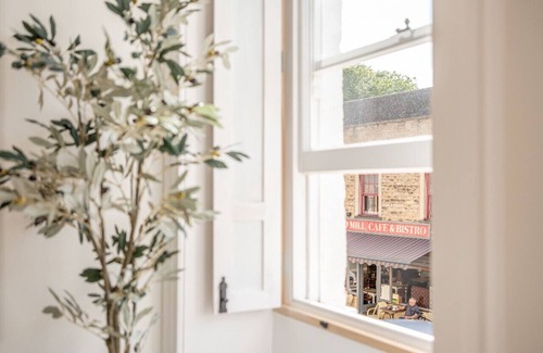 Chipping Norton Apartment | Hitchmans Mews - Stunning 2BD in Central Chipping Norton