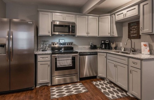 Gallatin House | Hite Place