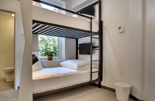 Foggy Bottom Hotel | Hive Bunk, Hotel Hive, Chic Decor, Essential Amenities, Central Washington