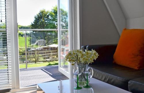 Holsworthy House | Hives - W43108