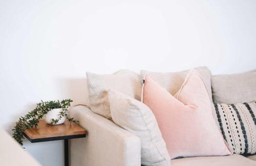 Sunshine Beach House | Hjemme on The Hill