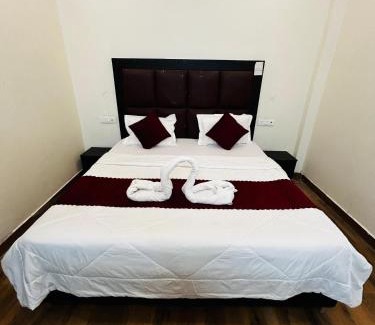 Greater Noida Hotel | HL Residency Near Expo Mart Centre