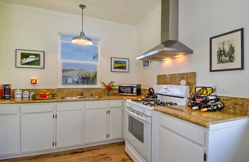 Poipu Cottage | Ho'ona Hale - Delightful 1 Bedroom 1 Bath Cottage with Whitewater Ocean Views