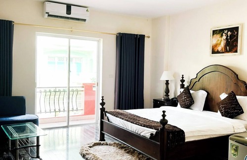 Binh Chanh Hotel | Hoang Le Hotel