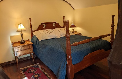 Stanton Cottage | Hobbit Hollow near Red River Gorge w/ Hot Tub