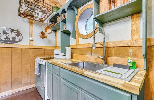 Cosby Cottage | Hobbit-Themed House on 6 Acres in Cosby