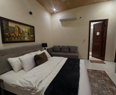 Gujar Khan Resort | Hobbiton Hotels And Resorts