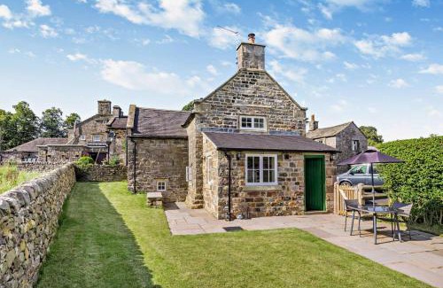 Longnor House | Hobcroft Cottage