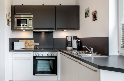 Boltenhagen Apartment | Hochwertiges Ferienapartment mit Sonnigem Balkon und nur 200 m zum Ostseestrand - Aparthotel