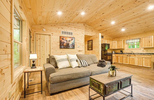 South Bloomingville Cabin | Hocking Hill Cabin Near Hiking: Dogs Welcome