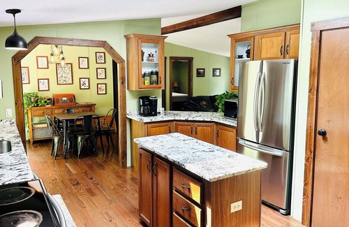 Rockbridge Cabin | Hocking Hills Family Friendly Cabin- hot tub, private hiking trails with caves!