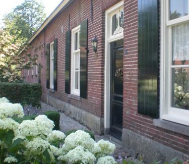 Biezenmortel Hotel | Hoeve de Mertel