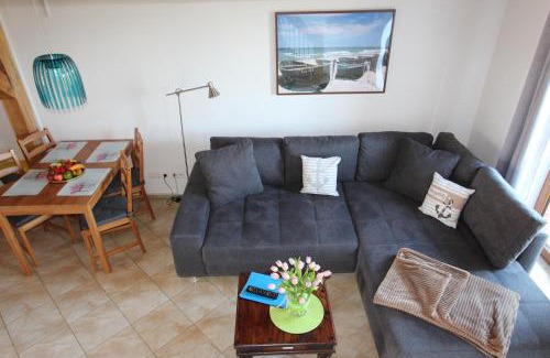 Meschendorf Apartment | Hof am Meer "Seefalke"