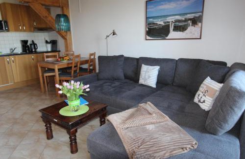 Meschendorf Apartment | Hof am Meer "Seefalke"
