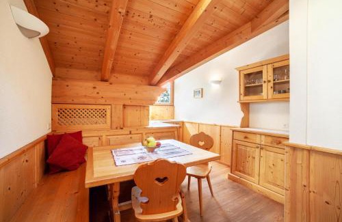 Montechiaro Apartment | Hof am Schloss Apartement Lärche