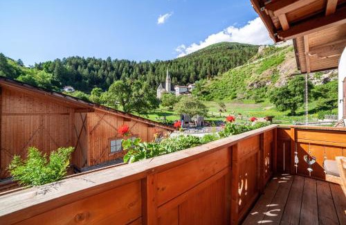 Montechiaro Apartment | Hof am Schloss Apartement Enzian