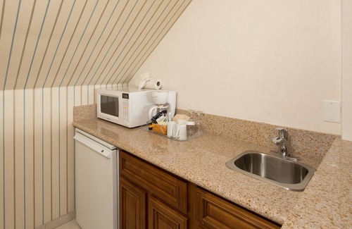 Northwest Carmel Hotel | Hofsas House Hotel