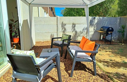 Casablanca House | Hogar Entre Viñas: Charming 2B2B New Home, Free Parking