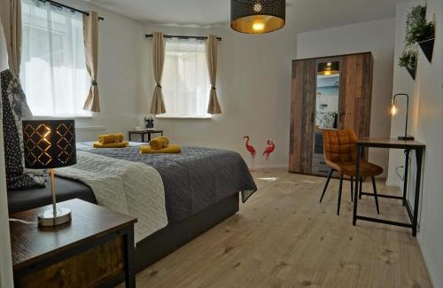 Brandenburg an der Havel Apartment | HOGULU - 3 - RAUM - App 25 mit Balkon