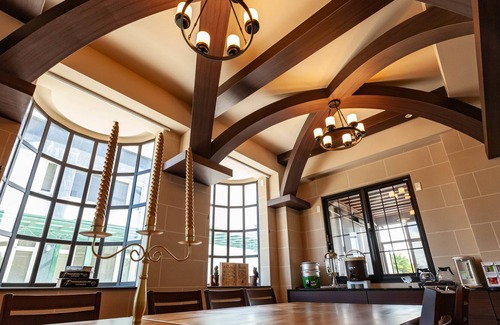 Wujie Bed & Breakfast | Hogwarts Castle Guest House