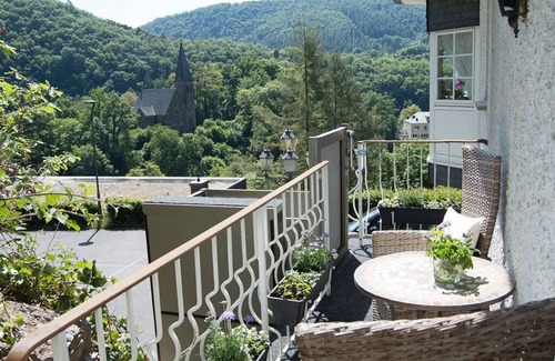 Bad Bertrich Apartment | Hohenzollern Tower - Landhaus Am Sonnenberg