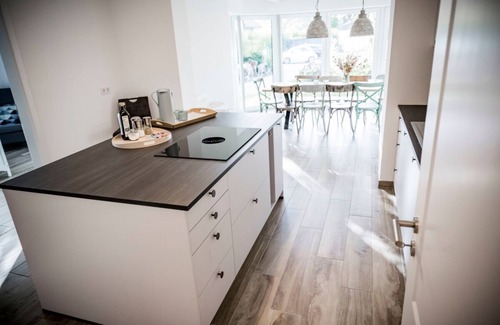 Hohwacht House | Hohwaii Villa, 300m², for 14-16 persons (3 apartments)