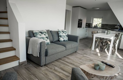 Hohwacht House | Hohwaii Villa, 300m², for 14-16 persons (3 apartments)