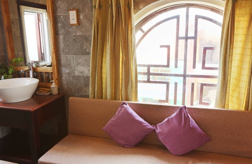 Cam Pho Hotel | Hoi An Pho Library Hotel