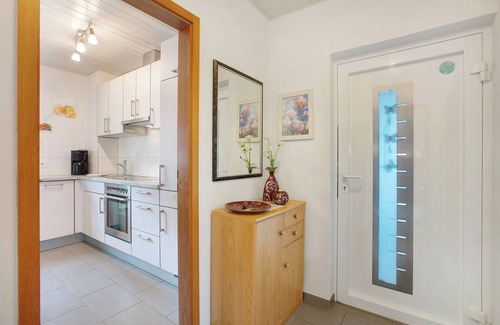 Feldberg House | Holiday Home 'Am Blumengässle' with Shared Garden, Balcony and Wi-Fi