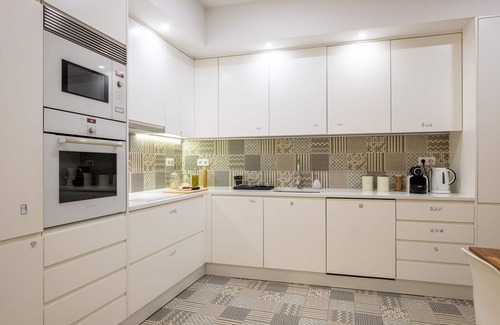Sao Jose House | Hola Lisbon Suites
