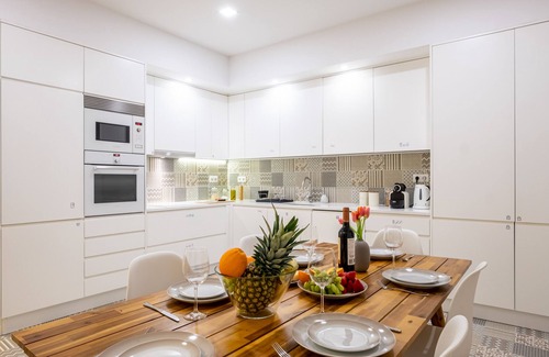 Sao Jose House | Hola Lisbon Suites