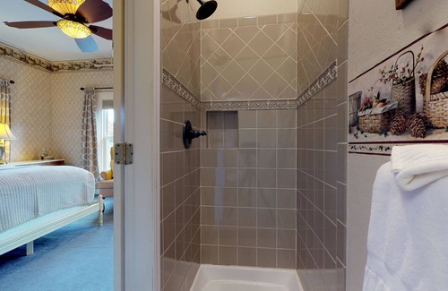 Bar Harbor Bed & Breakfast | Holbrook House