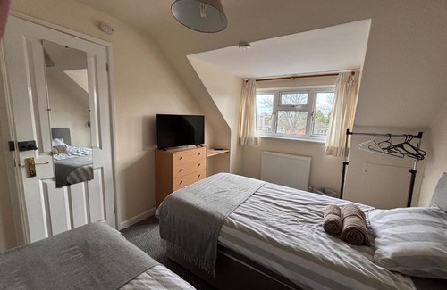 New Forest District Bed & Breakfast | Holbury B&B