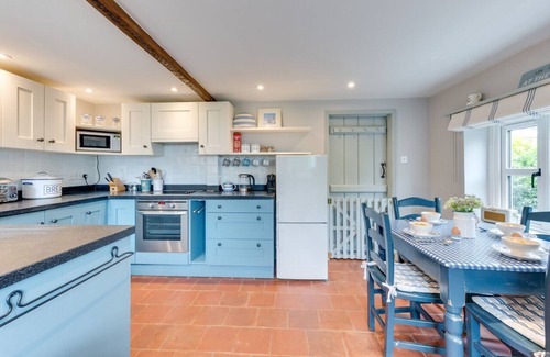 Cley next the Sea House | Hole Cottage - Two Bedroom House, Sleeps 4