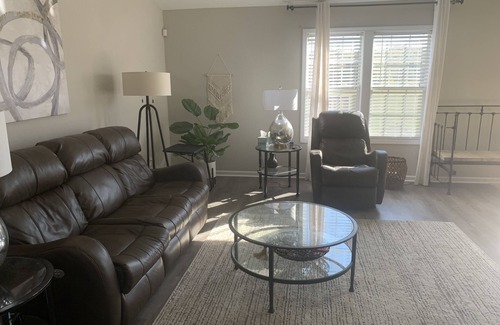 Winston - Salem House | Hole-In-One! 3BD on Golf Course!