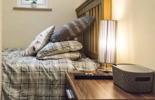 Llanteg House | Holey Moley Lodge - 2 Bedroom - Llanteg - Pembrokeshire