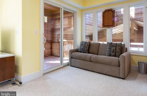 Holgate House | Holgate. 4 bedroom, 3.5 bath. Near beach with an indoor pool. Spectacular.