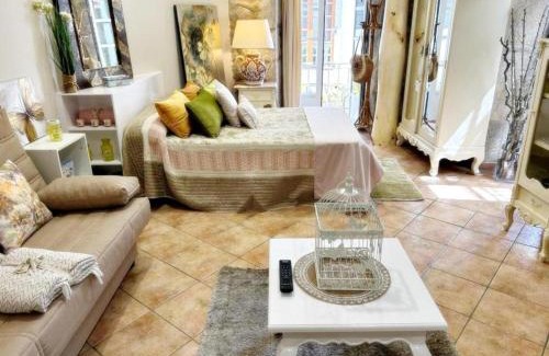 Baiona Old Town Apartment | Holibai, Peperete, Luminoso Estudio Centro Baiona