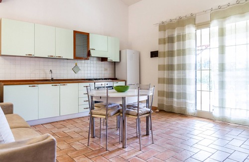 Pian di Rocca House | Holiday Home 'Casa Attila ' with Shared Garden, Wi-Fi and Air Conditioning