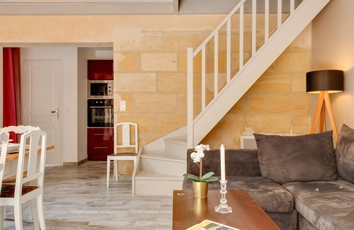 Petit-Palais-et-Cornemps House | Holiday home La Longère – Authentic stay in an organic vineyard near Saint-Émilion