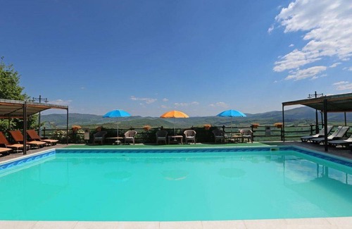 Montecastelli Apartment | Holiday apartment Montecastelli for 1 - 6 persons with 3 bedrooms - Farmhouse