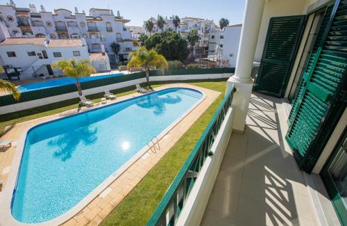 Montechoro Apartment | Holiday Albufeira