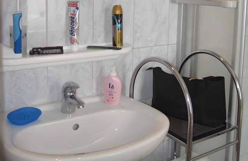 Klausdorf Apartment | Holiday apartment with garden, directly in crane's staging area