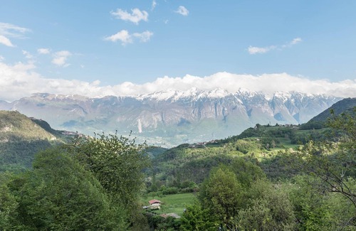 Voiandes Apartment | Holiday Apartment Casa Federico Valle with Mountain View, Wi-Fi, Garden & Balcony; Parking Available