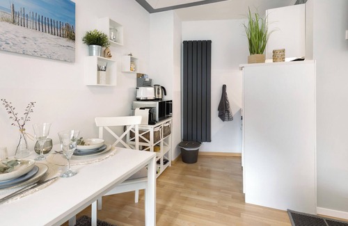 Singen Apartment | Holiday Apartment 'Am Hohentwiel' with Mountain View, Private Terrace and Wi-Fi