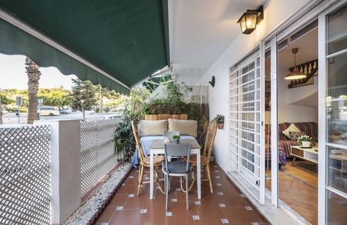 La Cala del Moral Apartment | Holiday Apartment "Miramar" with Shared Pool, Private Terrace and Wi-Fi