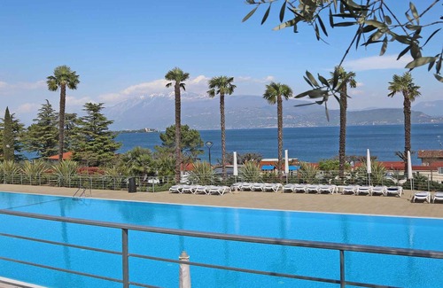 Villaggio Sanghen Apartment | Holiday apartment directly on Lake Garda
