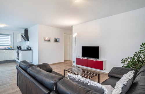 Fischbach Apartment | Holiday Apartment "Star" with Mountain View, Balcony & Wi-Fi