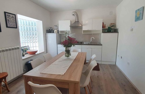 Novaki Pazinski Apartment | Holiday apartment with air conditioning, with barbecue facilities
